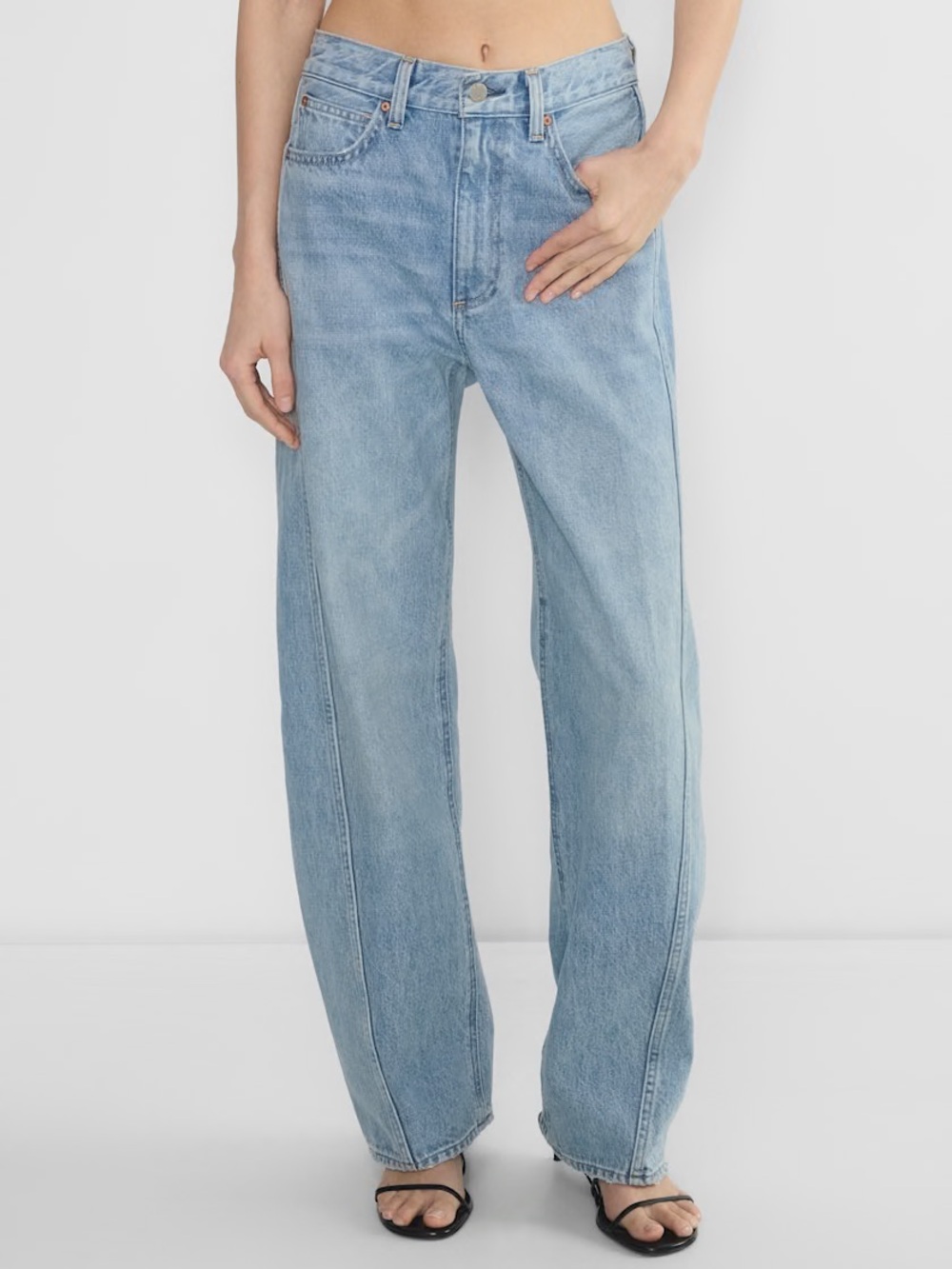 Denim Forum 90’s Seamed Hi-Rise Barrel Leg Jeans in 7 yrs picture this bleu